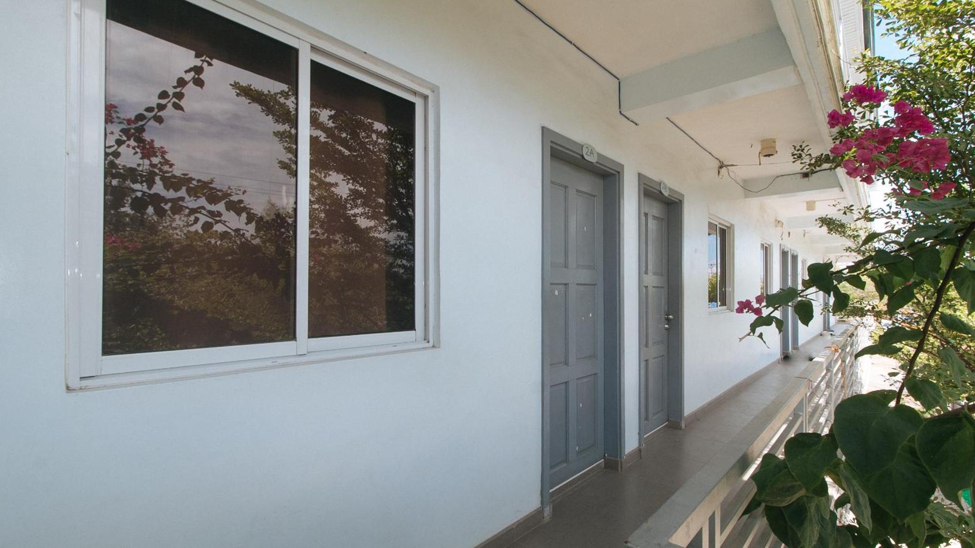 Reddoorz At Fat J Apartelle Mactan Cebú Exterior foto