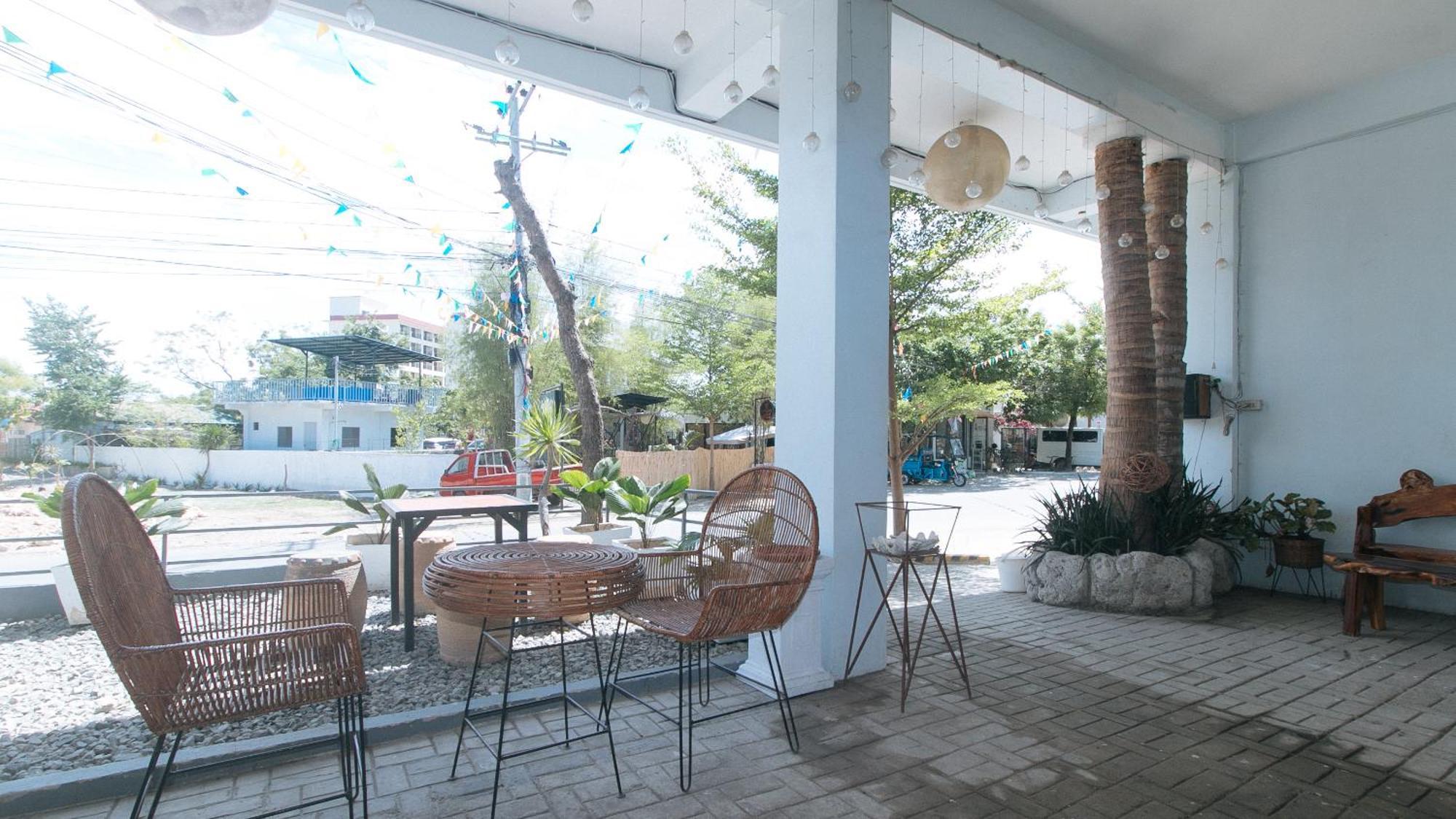 Reddoorz At Fat J Apartelle Mactan Cebú Exterior foto